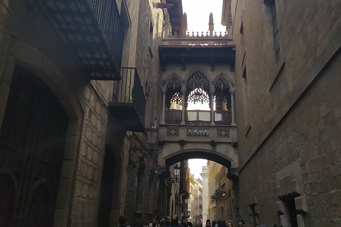 Luca’s Hidden Old Barcelona: the Gothic and El Born Tour - MUHBA Temple d’August: four Roman columns in the middle of the old city