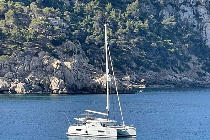 Luxury Catamaran sailing with welcome Drinks Tapas Max10-12Person - Start at La Lonja Marina Charter: the first good sign