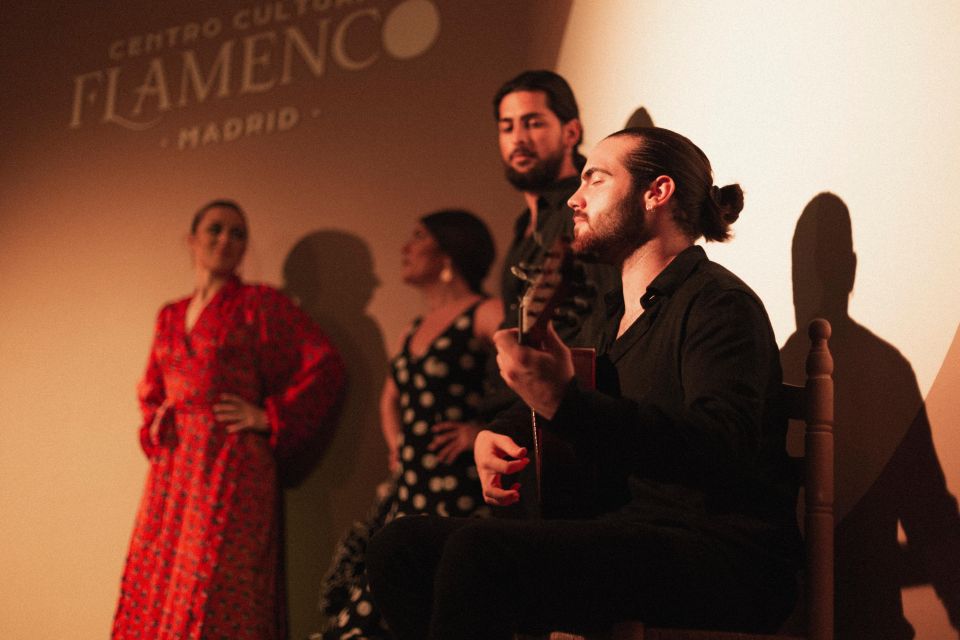 Madrid: 1-Hour Traditional Flamenco Show at Centro Cultural - The 55-Minute Show: Dance, Song, Guitar, and No Microphones