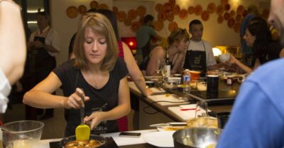 Madrid: 10 Tapas 2.5-Hour Cooking Class - Where to meet on Calle de la Farmacia (and how to not miss it)