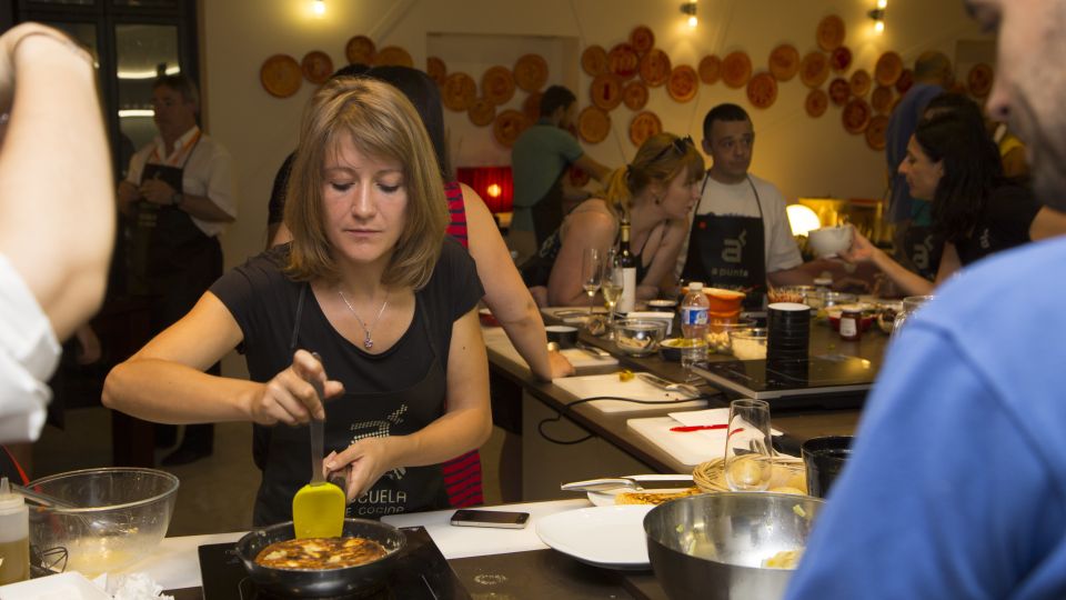 Madrid: 10 Tapas 2.5-Hour Cooking Class - The tapas you’ll actually remember: gilda, pan tumaca, and a classic Spanish omelette