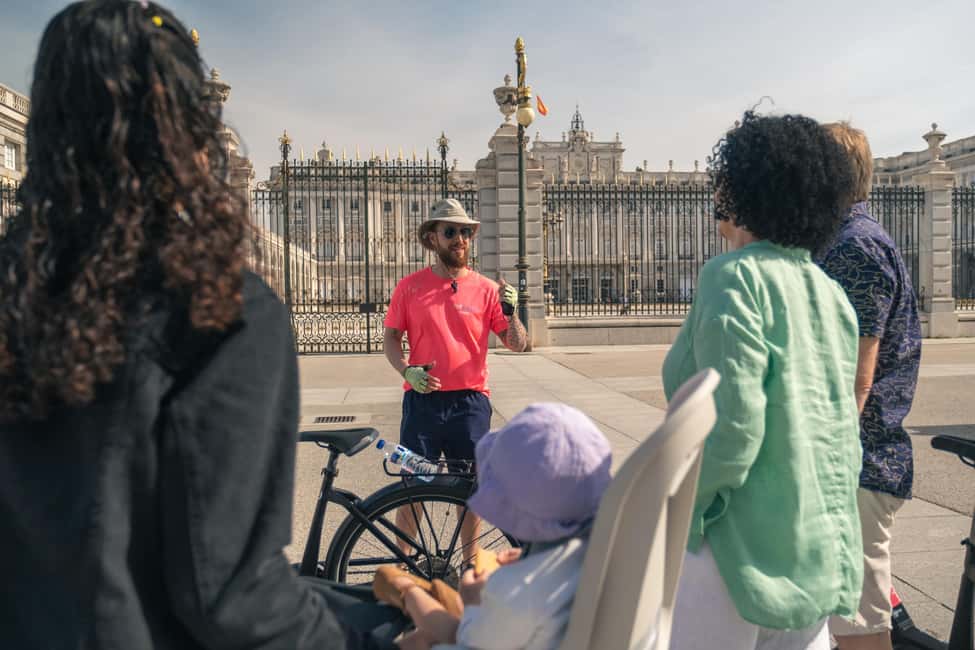 Madrid: 3 h. Guided Highlights Bike Tour with Optional Tapas - Optional tapas: how the pinchos finish changes the whole value