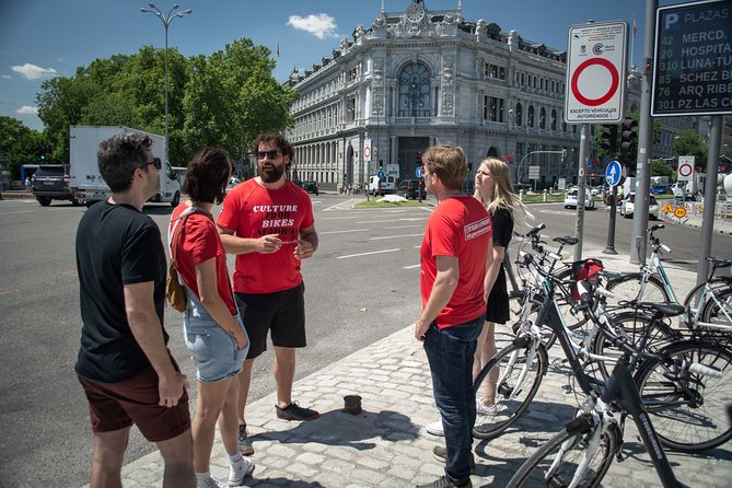 Madrid: 3 hour Guided Highlights Bike Tour with Optional Tapas - The in-between neighborhood moment (and why it matters)