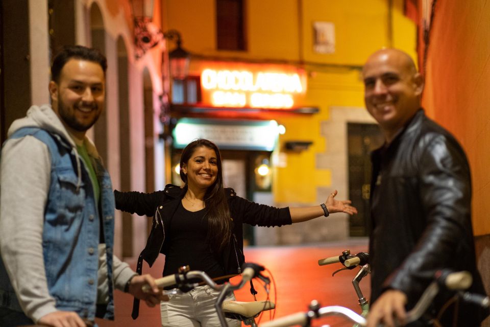 Madrid at Night: Vintage Bike Tour of City Highlights - Meeting Points in Central Madrid: How to Start Smoothly
