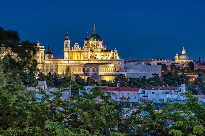 Madrid Best Walking Tour: Old city and Royal sites - Stop 4: Plaza de Oriente—royal architecture plus visigoth stone kings