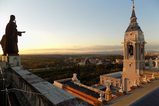Madrid Best Walking Tour: Old city and Royal sites - Stop 6: The Royal Palace area—what you see without the museum time
