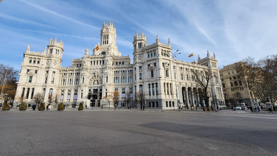 Madrid by Eco Tuk: Private tour, choose your duration! - Centro Madrid: Plaza Mayor and Puerta del Sol in One Easy Sweep