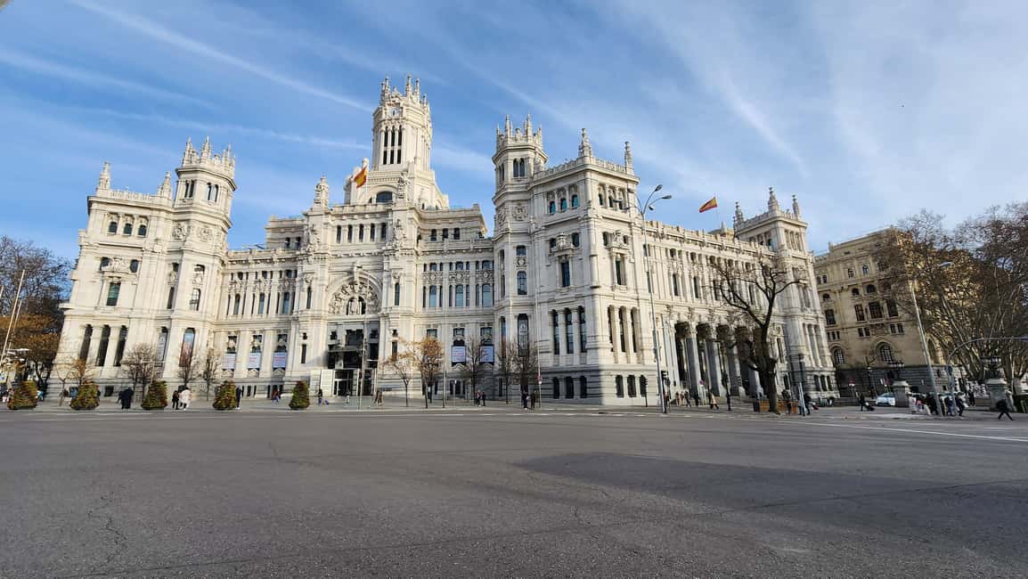 Madrid by Eco Tuk: Private tour, choose your duration! - Temples, Cathedrals, and Royal Church Stops That Add Meaning