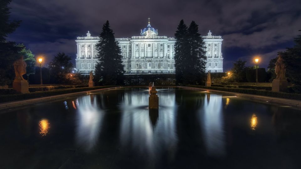 Madrid: City Highlights Guided Walking Tour - Plaza de la Villa and City Hall: Old Madrid’s Civic Heart