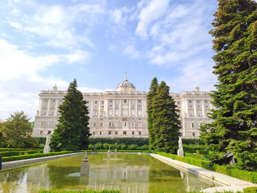Madrid: City Highlights Guided Walking Tour - Parque del Oeste Views: A Quick Breather With Perspective