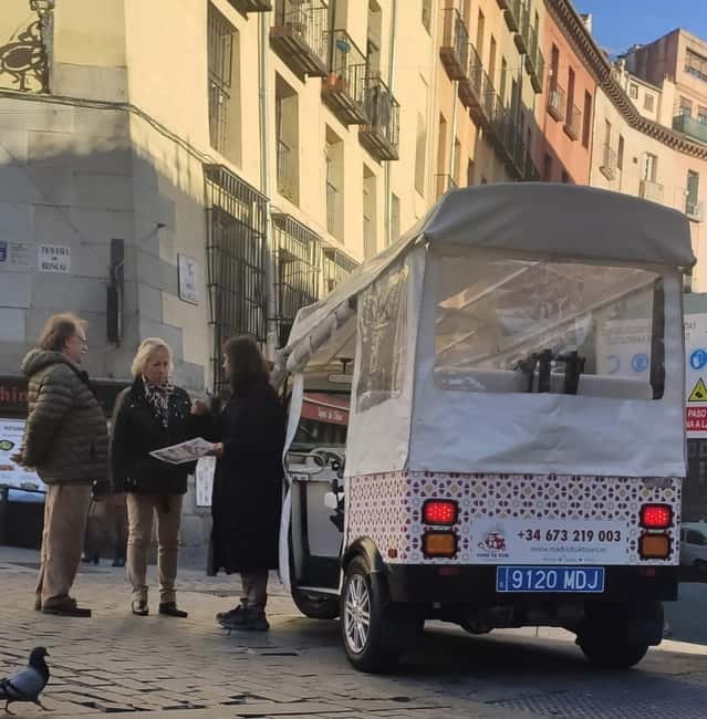 Madrid: City Tours - 6 seats private ecological tuk tuk - Meeting at C. de Vergara, 1 near Madrid Opera