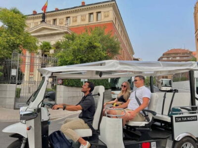 Madrid: Discover the City by Private Electric Tuk Tuk - Royal Palace to Calle Mayor: getting your bearings at street level