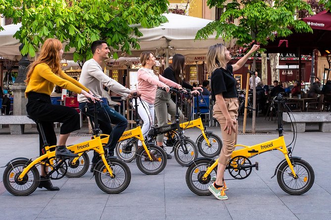 Madrid Electric Bike Private Tour: Highlights & Parks - Madrid Río: your river-side reset next to the Manzanares