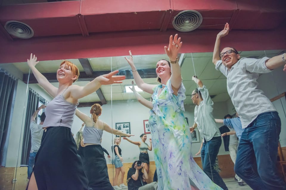 Madrid: Flamenco Class Experience - Who this flamenco master class is for (and who should choose a show instead)