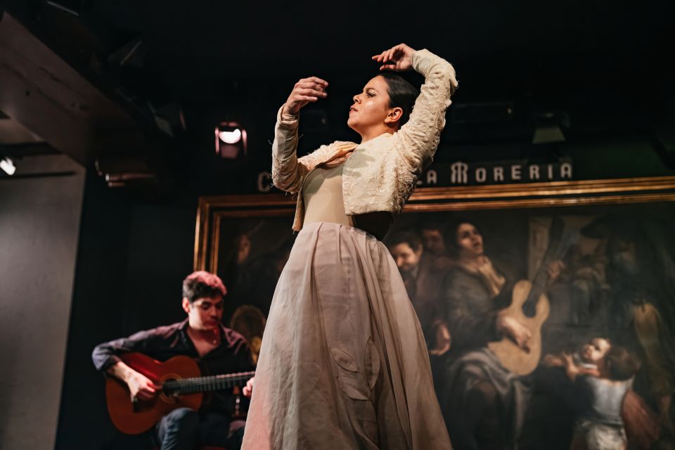 Madrid: Flamenco Show at Corral de la Moreria - Dinner Option at Corral de la Morería: How the Meal Changes the Night
