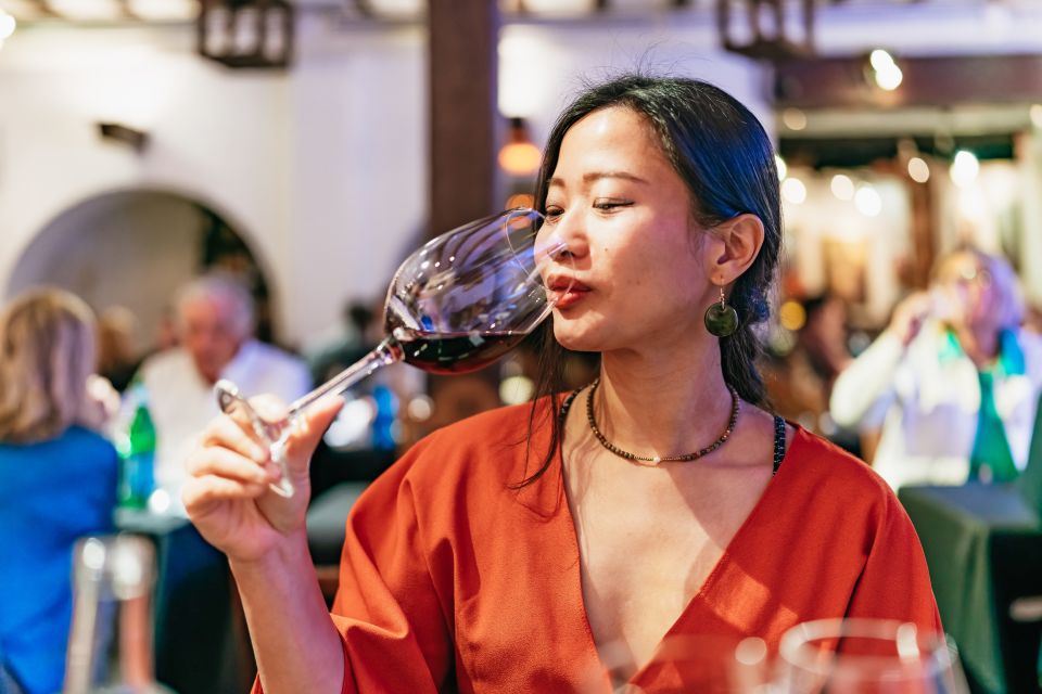 Madrid: Flamenco Show at Corral de la Moreria - Tips to Make Your Night Feel Effortless