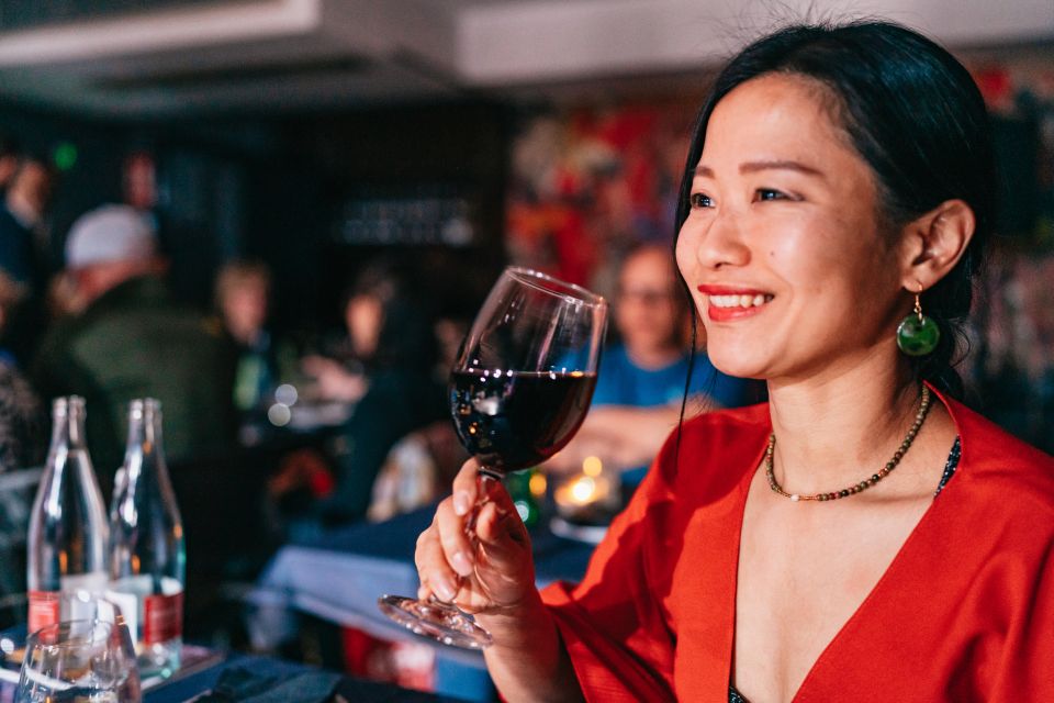 Madrid: Flamenco Show at Tablao Las Carboneras - Drinks, Seating, and Protecting Your View