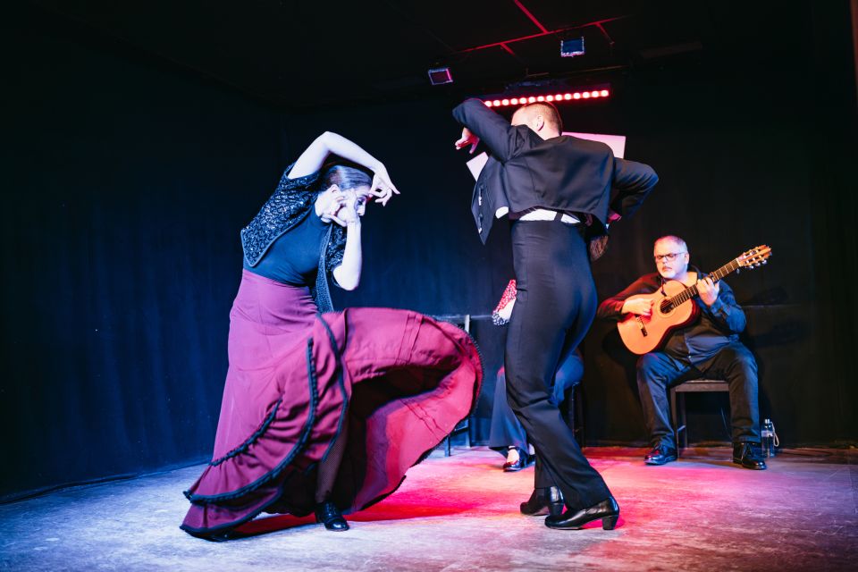 Madrid: Flamenco Show at Tablao "Las Tablas" with Drink - Seats, sound, and etiquette: getting the most from an intimate tablao