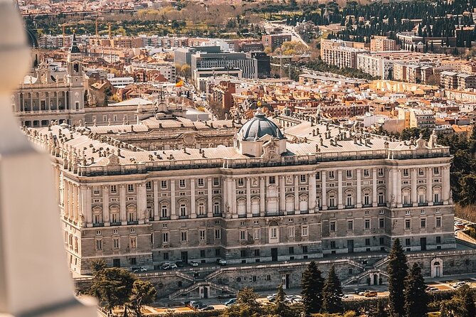 Madrid Food Tour: Tapas, Drinks and Delights with a Local - Stop 1: the Santa Ana start and gambas al ajillo