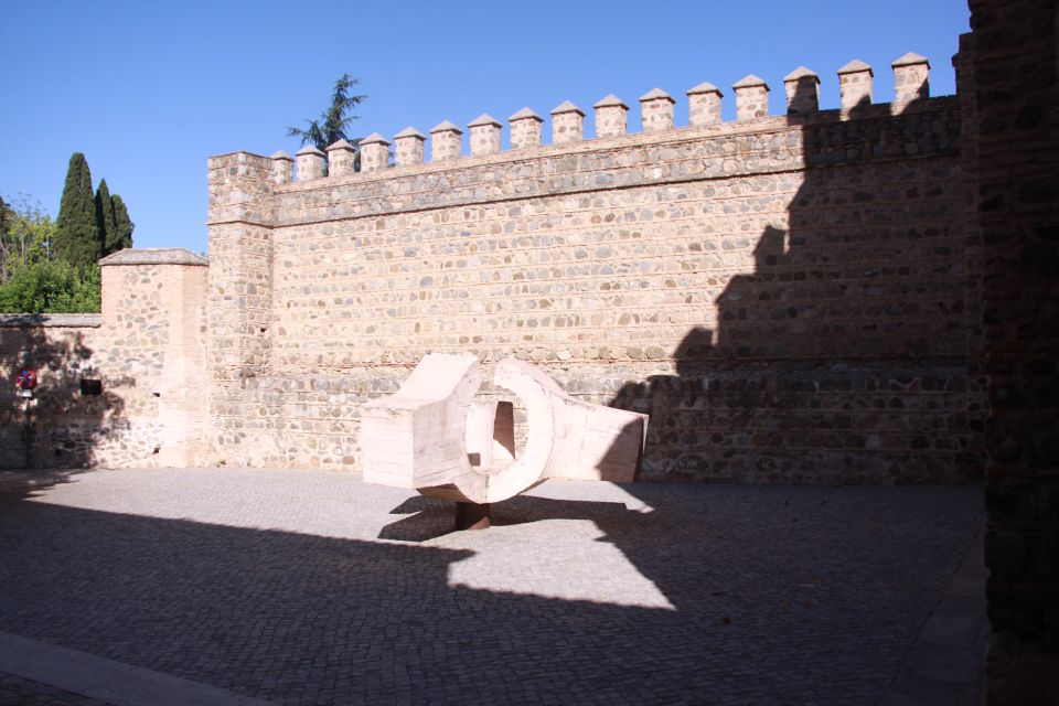 Madrid: Full-Day Guided Tour of Toledo with Cathedral Visit - The 75-minute Toledo break: use it for streets, not stress