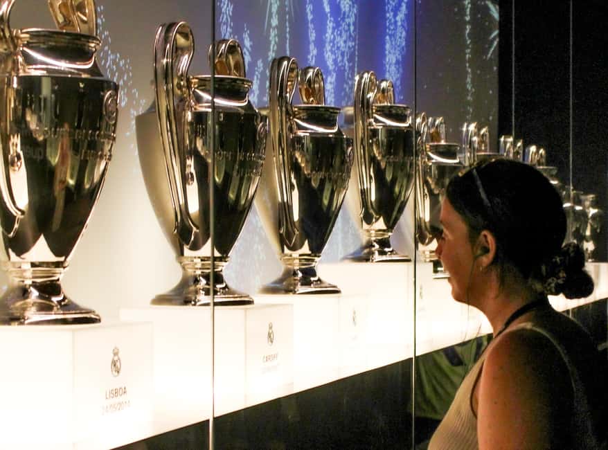Madrid: Guided Tour of Bernabéu Stadium - Official Store Stop: Souvenirs Without the Hunt