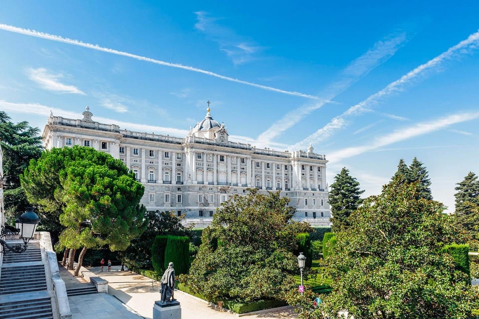 Madrid: Guided Tour of the Royal Palace with Fast Access - Why a guided Royal Palace tour actually makes sense