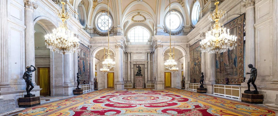 Madrid: Guided Tour of the Royal Palace with Fast Access - Fast access: skipping the ticket line without overselling it