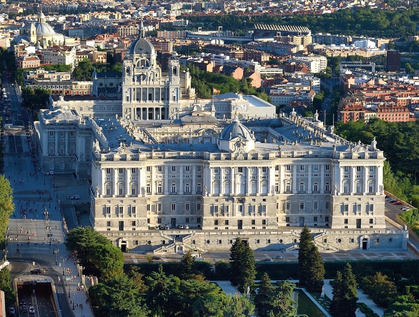 Madrid: Guided Tour of the Royal Palace with Fast Access - Tiepolo, Sabatini, and Giaquinto: why three names matter