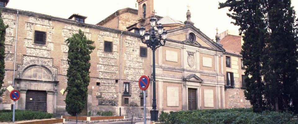 Madrid: Guided Walking Tour of Monasterio de las Descalzas - Skip-the-line entry: where the value really shows