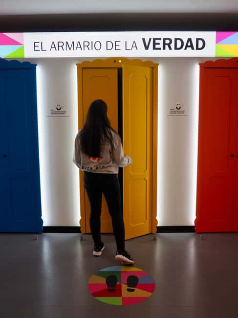 Madrid: Happiness Museum Interactive Experience Ticket - Valentine’s Special: Wheel of Love, Love in Blank, and Speed Dating