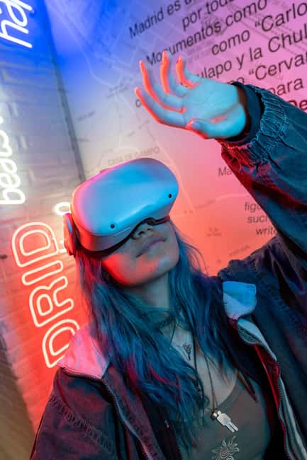 Madrid: Happiness Museum Interactive Experience Ticket - Location and Timing: Fit It Next to Reina Sofía