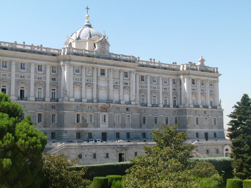 Madrid Historical in French (petit comité & private) - Puerta Cerrada sets the tone for your Madrid history