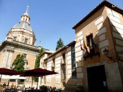 Madrid Historical in French (petit comité & private) - Small-group French conversation, not a scripted lecture