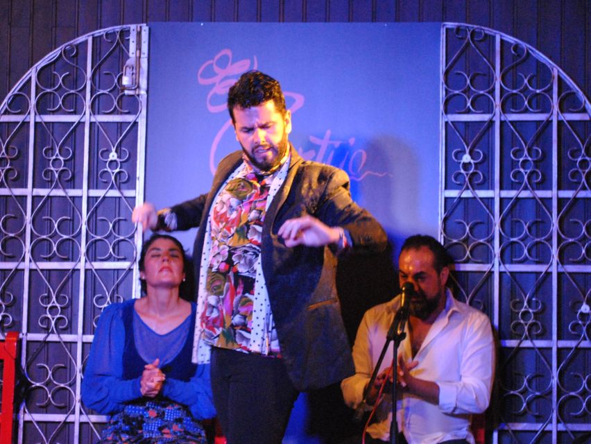 Madrid: Local Flamenco Show at El Cortijo - Is this the right flamenco show for you?