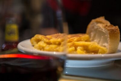 Madrid Local's Wine and Tapas Lunch Tour with a side of History - La Latina on foot: medieval streets and barrio context
