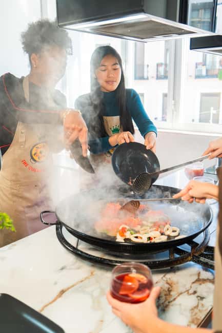 Madrid: Paella & Sangria Classes – Seafood, Chicken or Vegan - Why this Madrid paella and sangria setup feels like real food culture