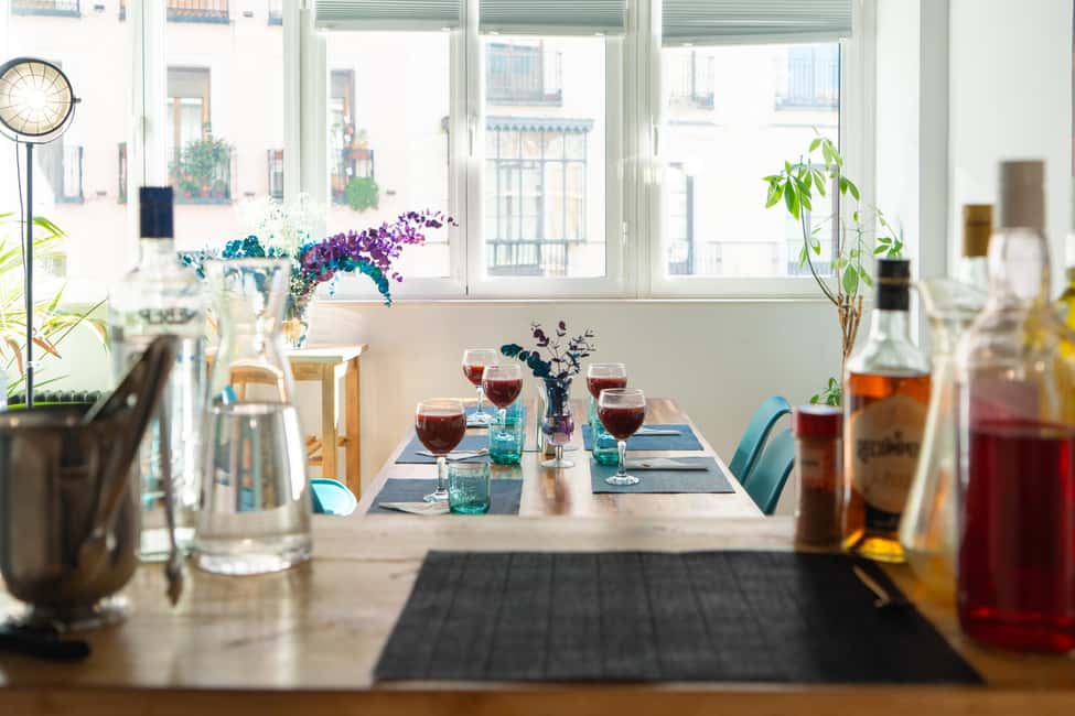 Madrid: Paella & Sangria Classes – Seafood, Chicken or Vegan - Price and value: is $100 per person worth it?