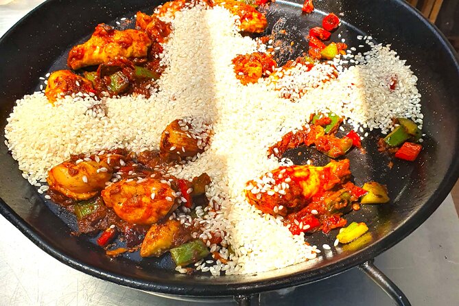 Madrid: Paella & Sangria Classes- Seafood, Chicken & Vegan option - Lunch, Liquors, and Coffee: What’s Actually Included