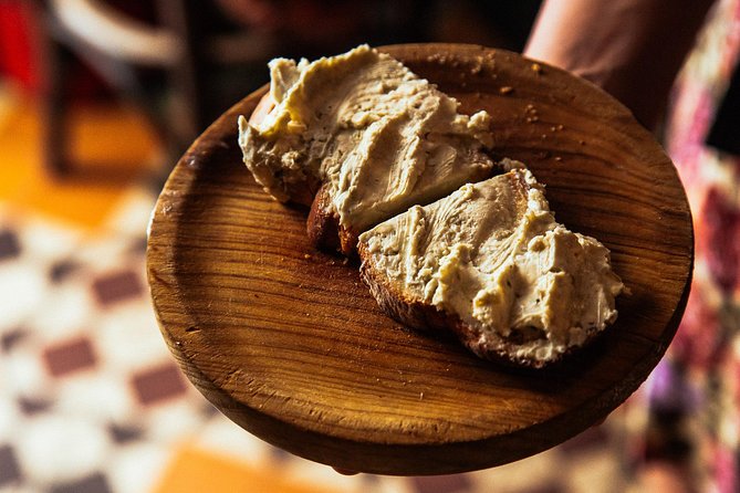 Madrid Private Food Walking Tour with 6 or 10 Tastings - Drinks, alcohol, and diet needs: make it easy for your guide