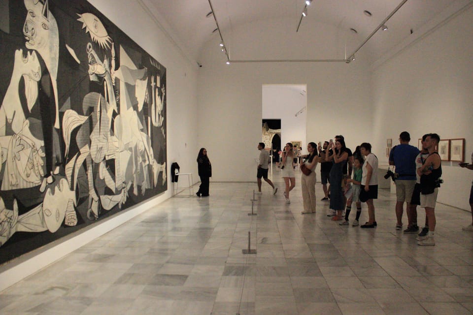 Madrid: Reina Sofía Museum Guided Tour - What to do after the guided part ends