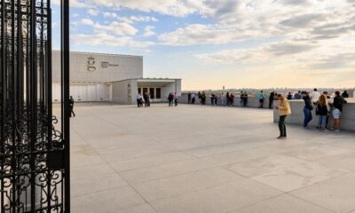 Madrid: Royal Collections Gallery Entry Ticket - Where the experience starts: the top floor and the ramp system