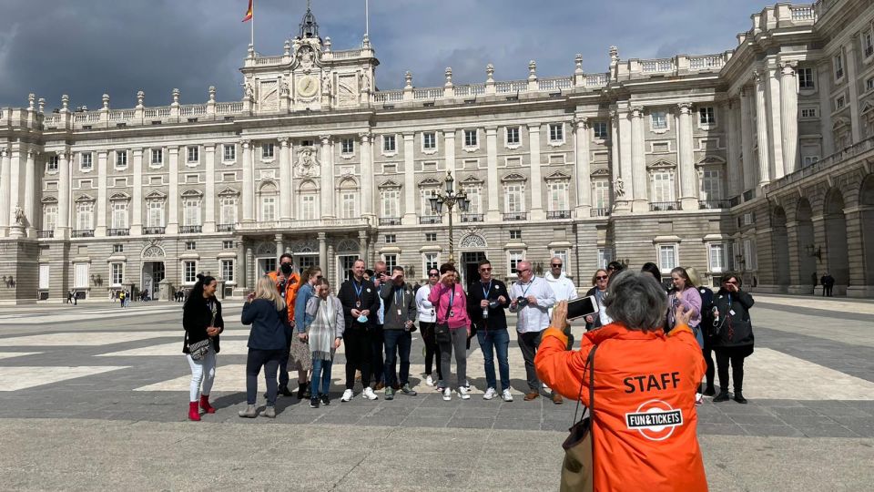 Madrid: Royal Palace Entry Ticket and Small Group Tour - Inside the Royal Palace: the rooms that explain power