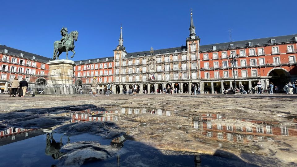 Madrid: Royal Palace Entry Ticket and Small Group Tour - Skip-the-line access: what you should realistically expect