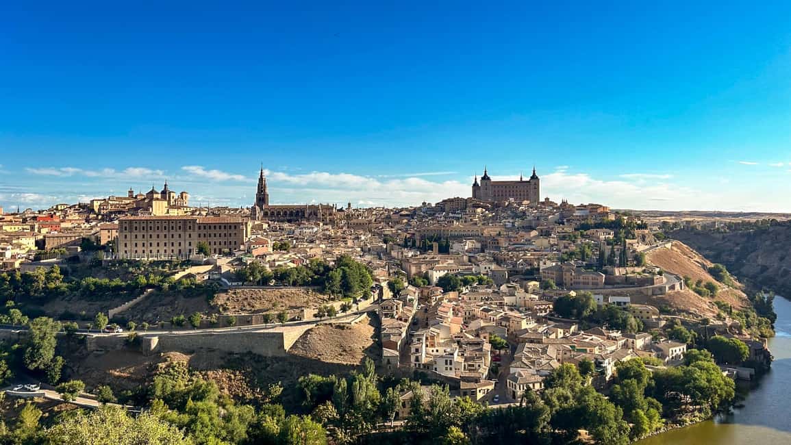 Madrid: Segovia, Ávila & Toledo Day Trip with Optional Lunch - Guides and drivers: why the narration quality matters on a packed day