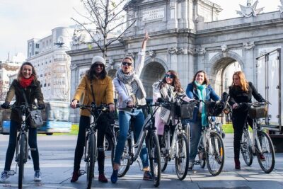 Madrid Sightseeing Electric Bike tour (Small group. Semi private) - Meeting Wonder Tours and getting your bike ready