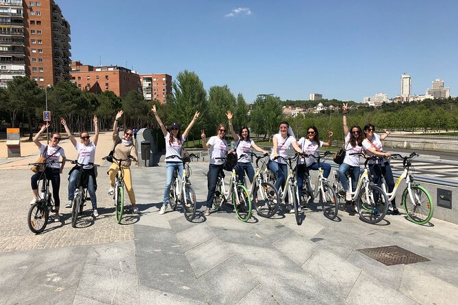 Madrid Sightseeing Electric Bike tour (Small group. Semi private) - Plaza Mayor and Calle Toledo: your first big taste of Madrid