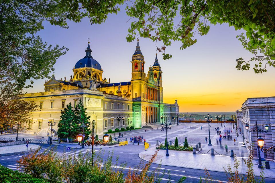 Madrid: Small-Group Royal Palace Guided Tour (Up to 8) - Key highlights that make this tour worth your time