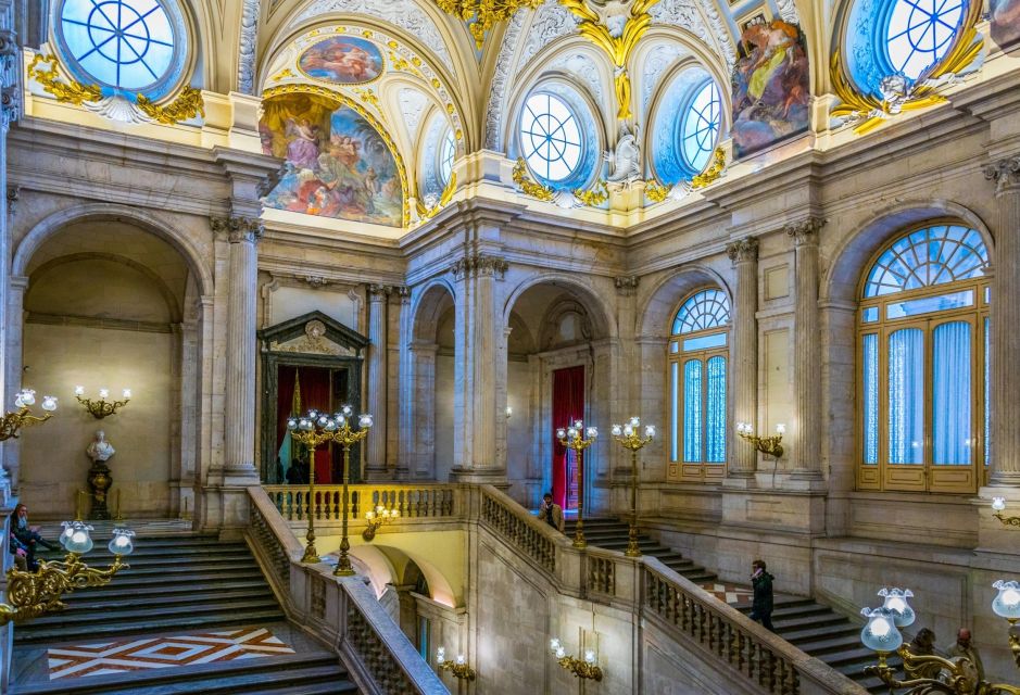 Madrid: Small-Group Royal Palace Guided Tour (Up to 8) - Courtyard, reliquary, and the chapel: monarchy with a religious spine