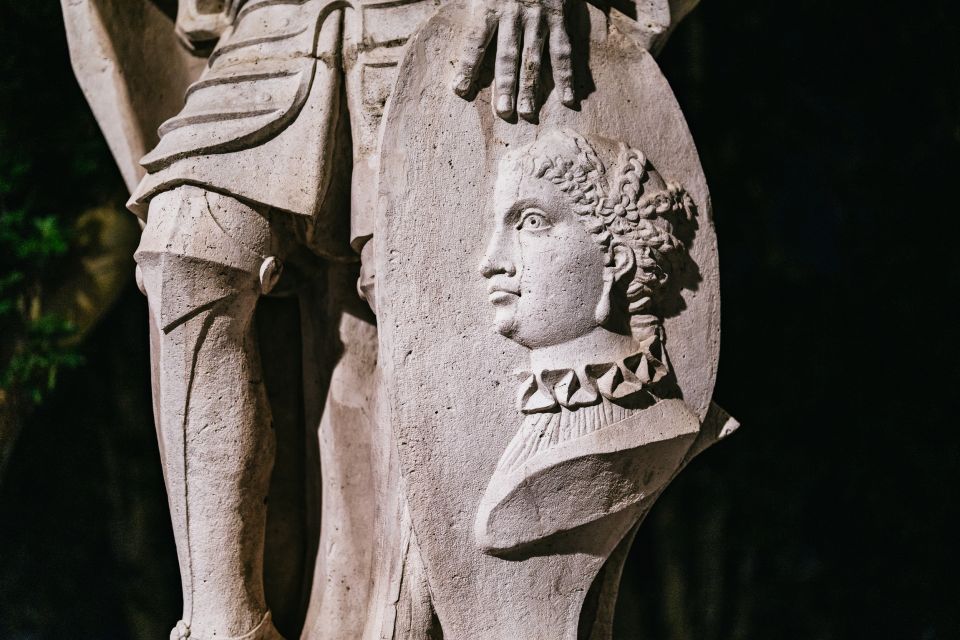 Madrid: Spanish Inquisition and Legends Evening Walking Tour - The Route Through Alleys and Squares: How Lantern Light Changes Madrid