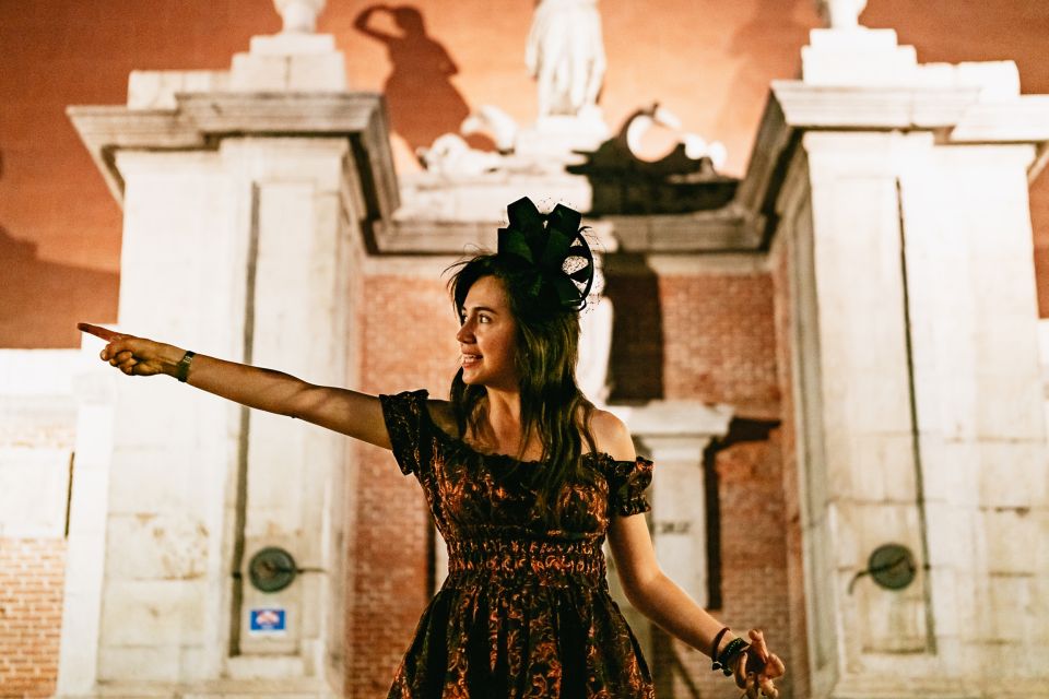 Madrid: Spanish Inquisition and Legends Evening Walking Tour - What to Bring for a Night in Old Madrid (Shoes and Umbrella)